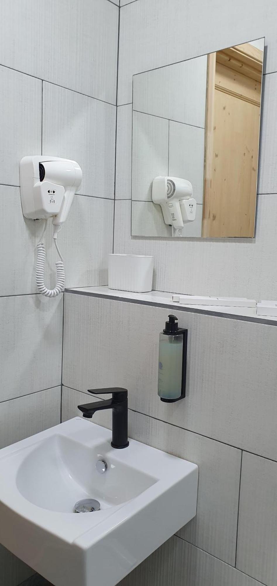 Hotel Banihills טביליסי מראה חיצוני תמונה